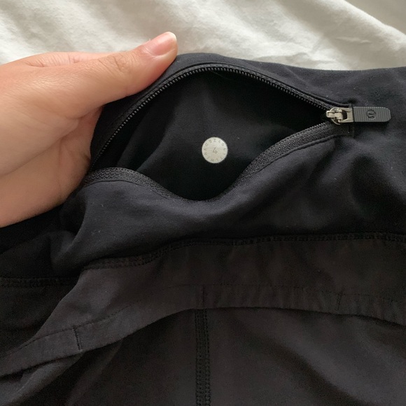 Lululemon Black Shorts size 4 - Picture 4 of 4